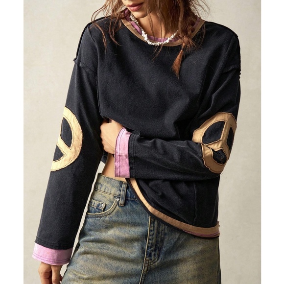 Cozy Peace Patch Oversized Reverse Stitch Color Block Top - Picture 3 of 16